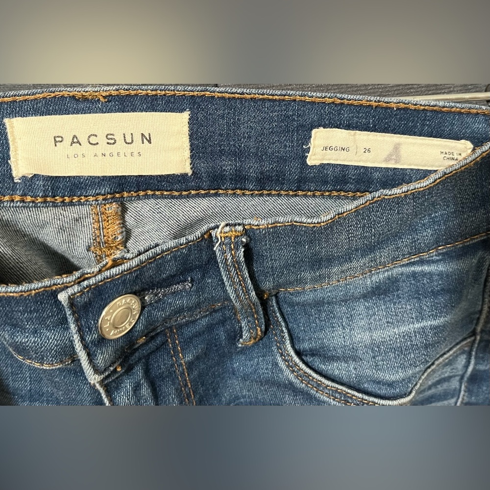Distressed Jeggings - Picture 3 of 3